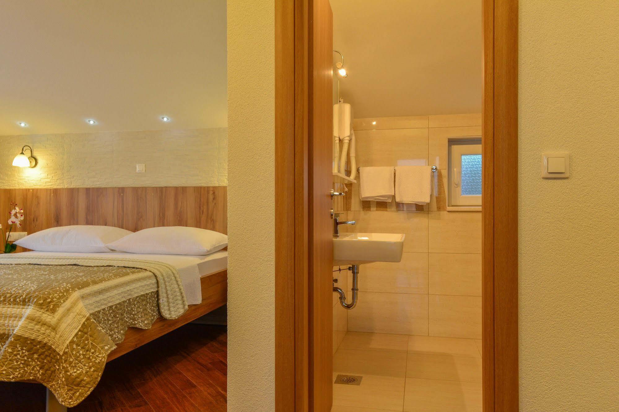 Luxury Apartments Villa Tea 特罗吉尔 外观 照片